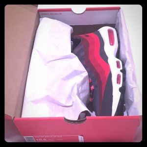 Nike Air Max 95 mens 10.5 NIB